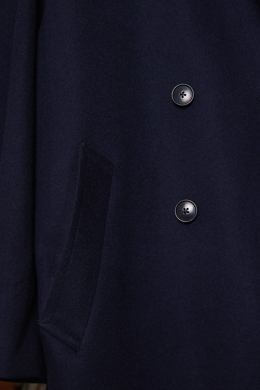 SARTORIA Cashmere Double Breasted Overcoat.