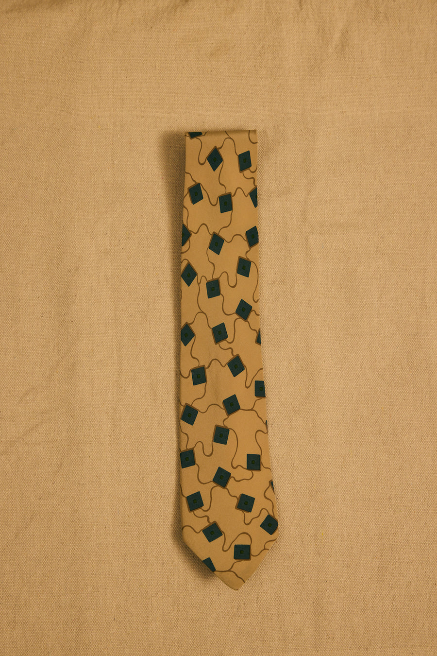ARCHIVIO - Vintage Giorgio Armani Silk Tie