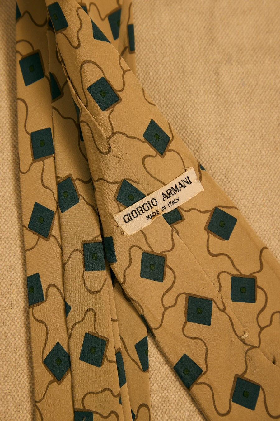 ARCHIVIO - Vintage Giorgio Armani Silk Tie