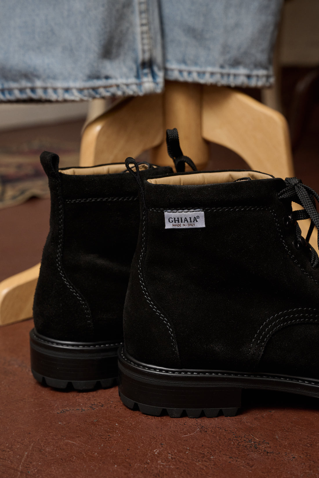 Combat Suede Hiking Boots – Ghiaia Cashmere
