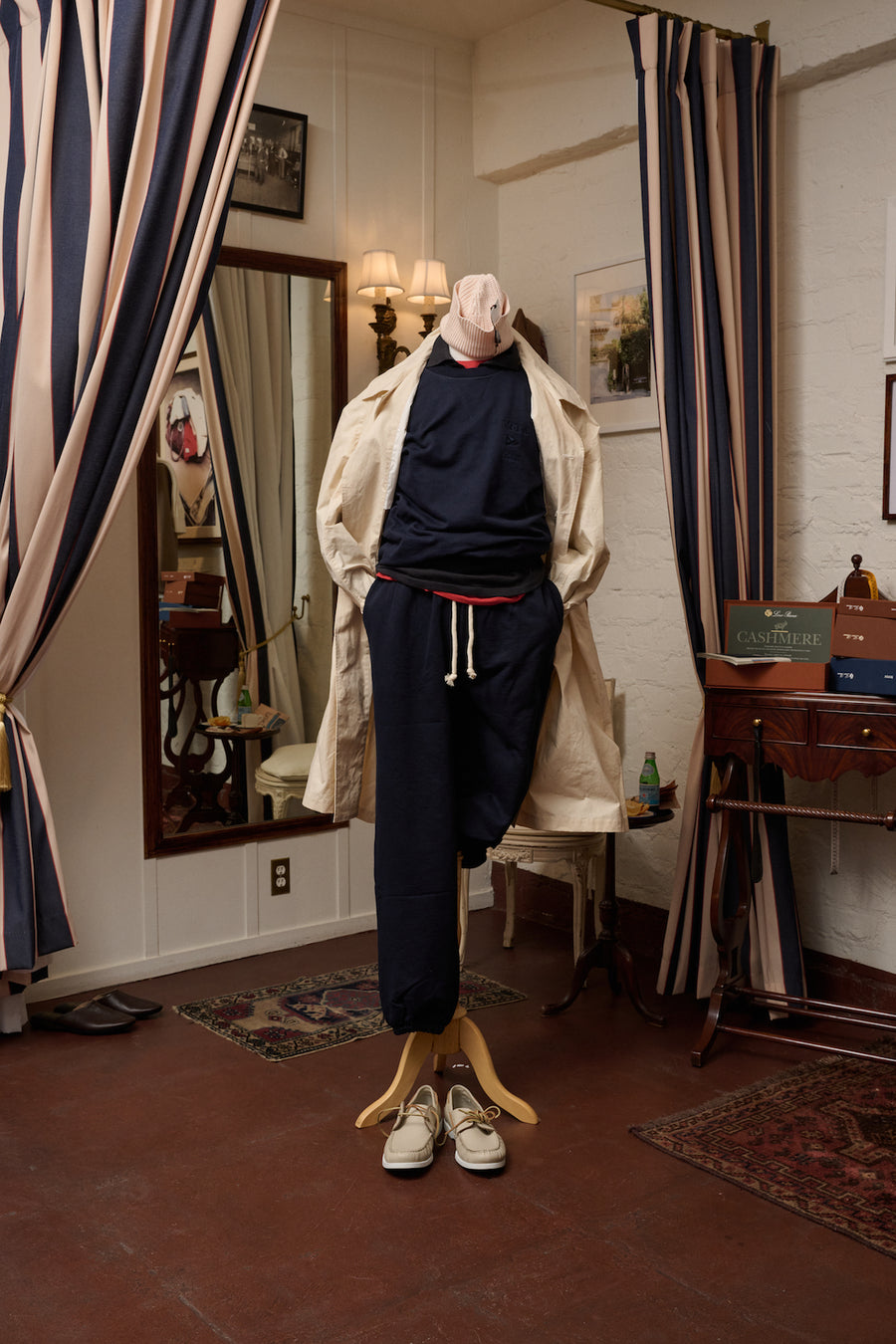 VELA Cotton Tonal Raglan Crewneck Sweatshirt