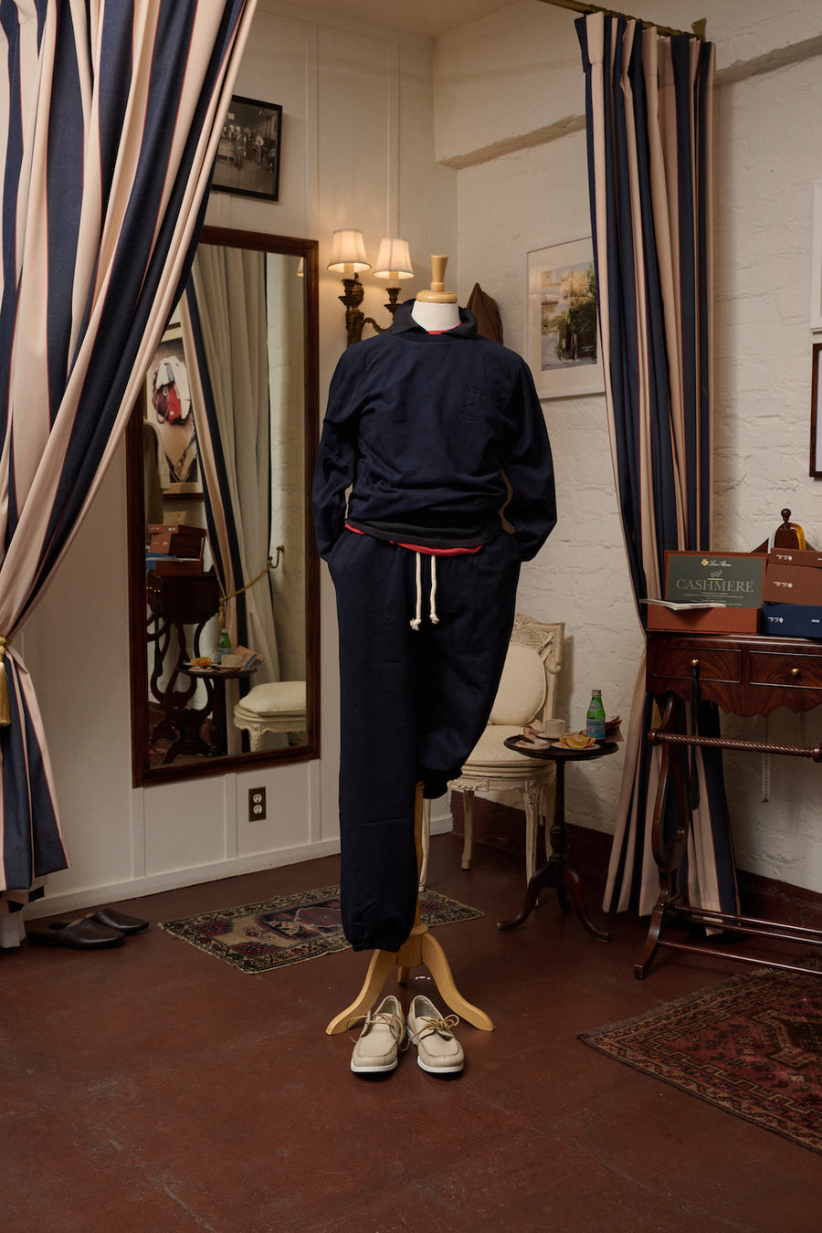 VELA Cotton Tonal Raglan Crewneck Sweatshirt